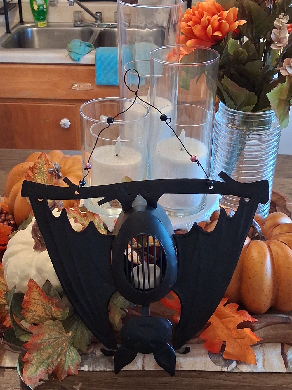 Metal Hanging Bat Tea Light Hokder
